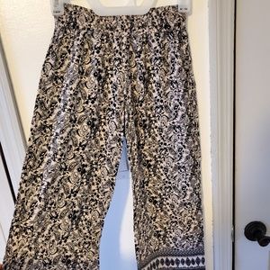 Floral print flared leggings